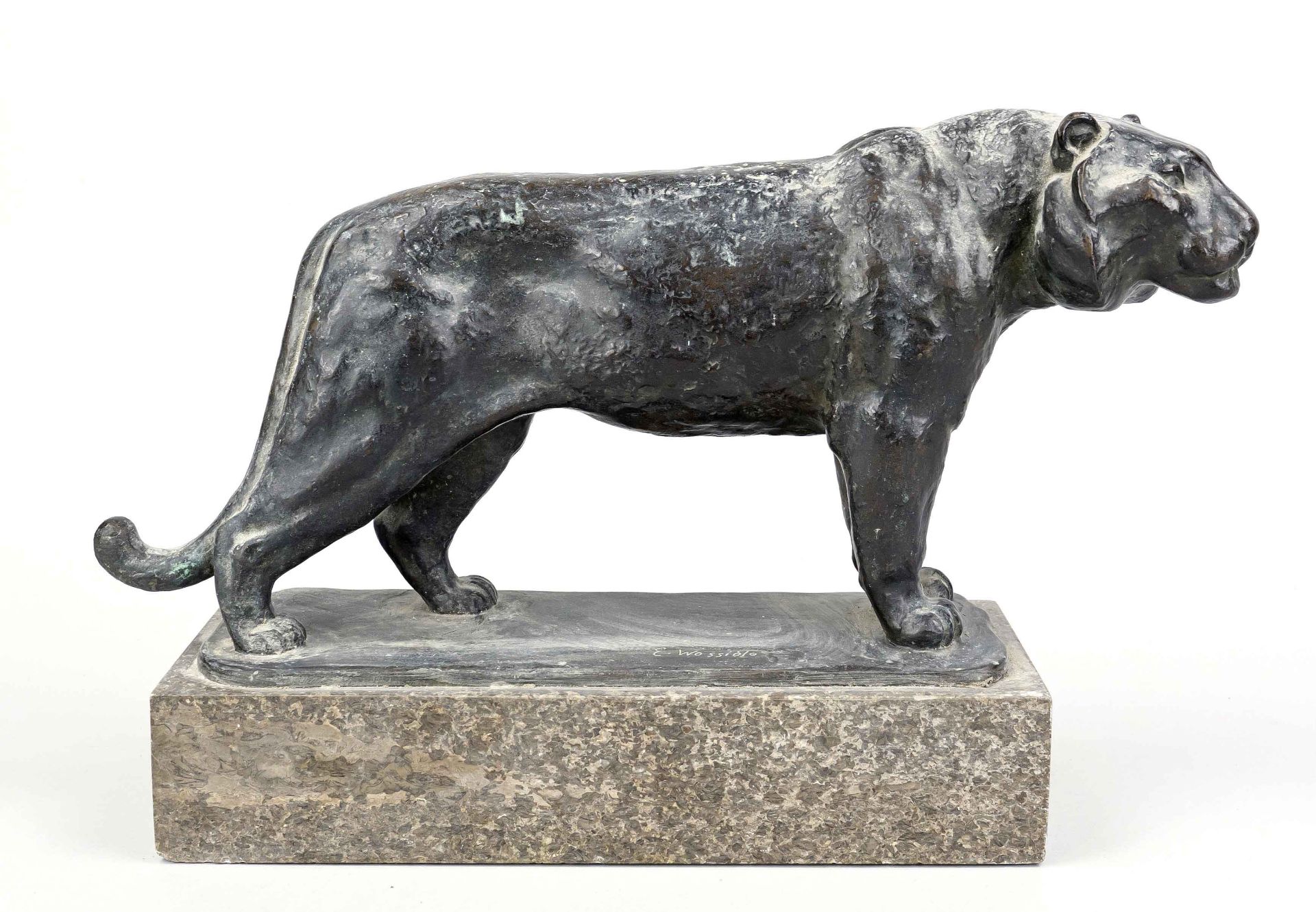 E. Wossidlo, sculptor c. 1920, tiger, patinated bronze on marble plinth, signed on stand, l. 46 x h.