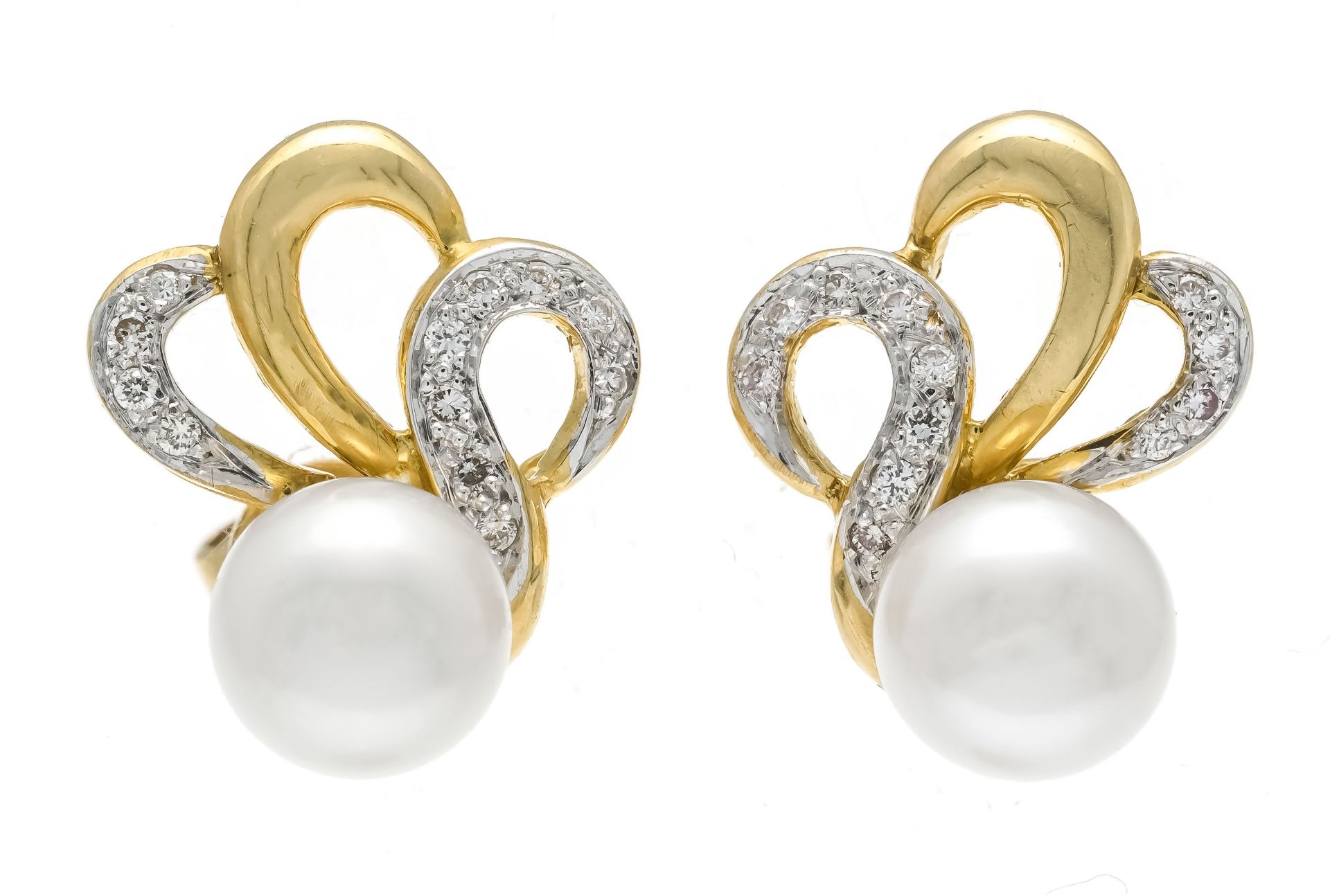 Akoya pearl stud earrings GG/WG 750/000 with 2 white Akoya pearls 7.2 mm and 24 brilliant-cut