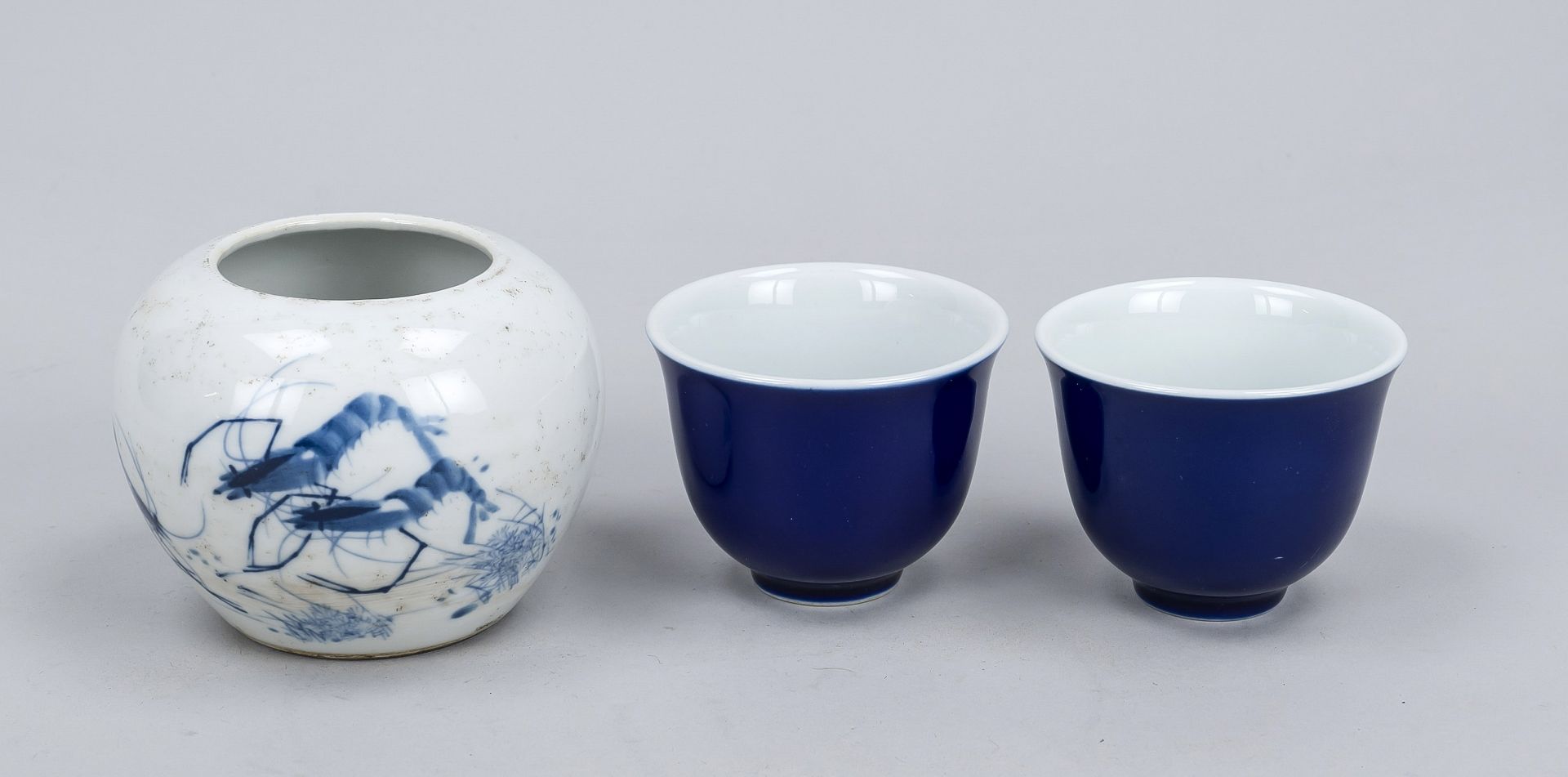 A pair of monochrome beakers and a brush washer with crab decoration, China, 19th/20th century,