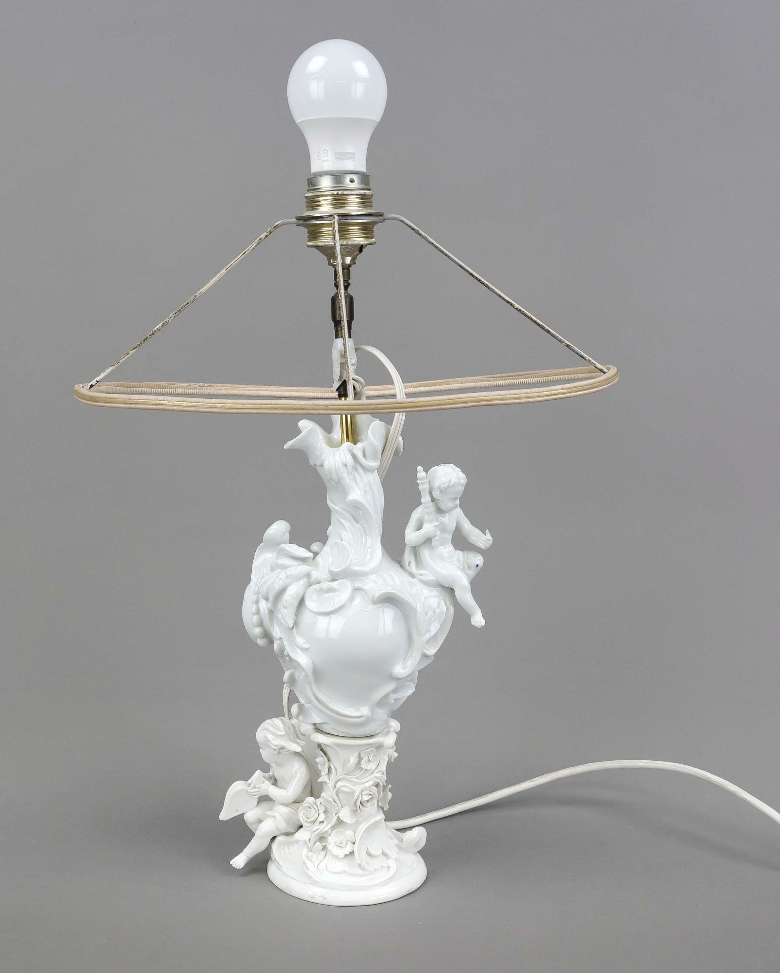 Figural table lamp, Meissen, Knauff Schwerter 1850-1924, 1st choice, electrified centerpiece,