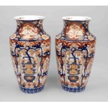 Pair of Imari vases, Japan 19th century (Edo/Meiji). Baluster vases with surrounding decoration in