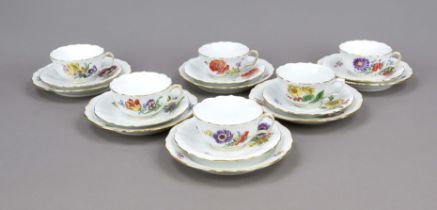 Six three-piece tea set, Meissen, 20th century, 1st and 2nd choice, with polychrome flower bouquet