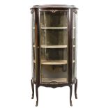 Elegant rococo-style display cabinet, circa or after 1900, mahogany veneer, glazed door and sides,