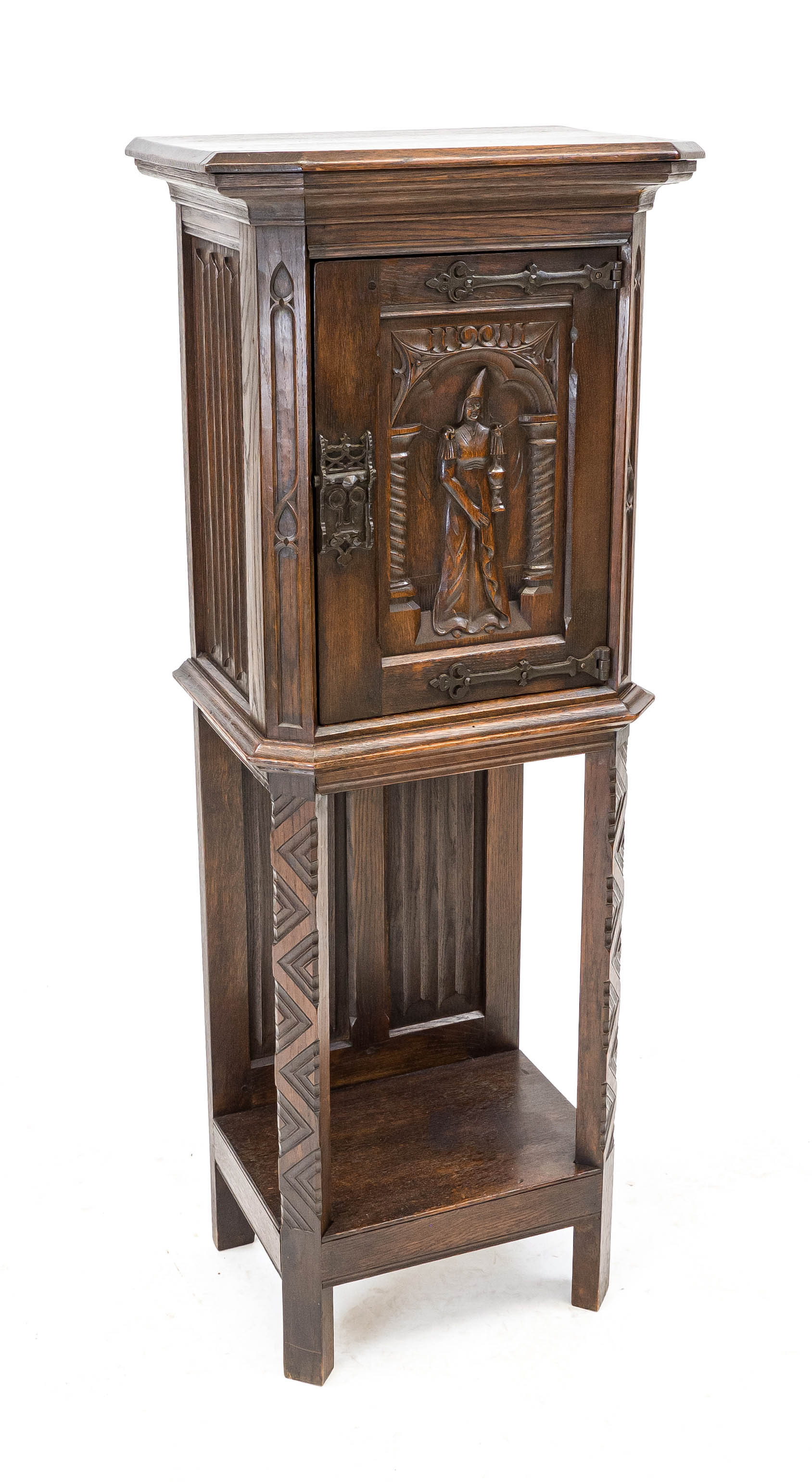 Pillar cabinet in neo-Gothic style around 1880, oak, iron hinges and fittings, 130 x 51 x 35 cm