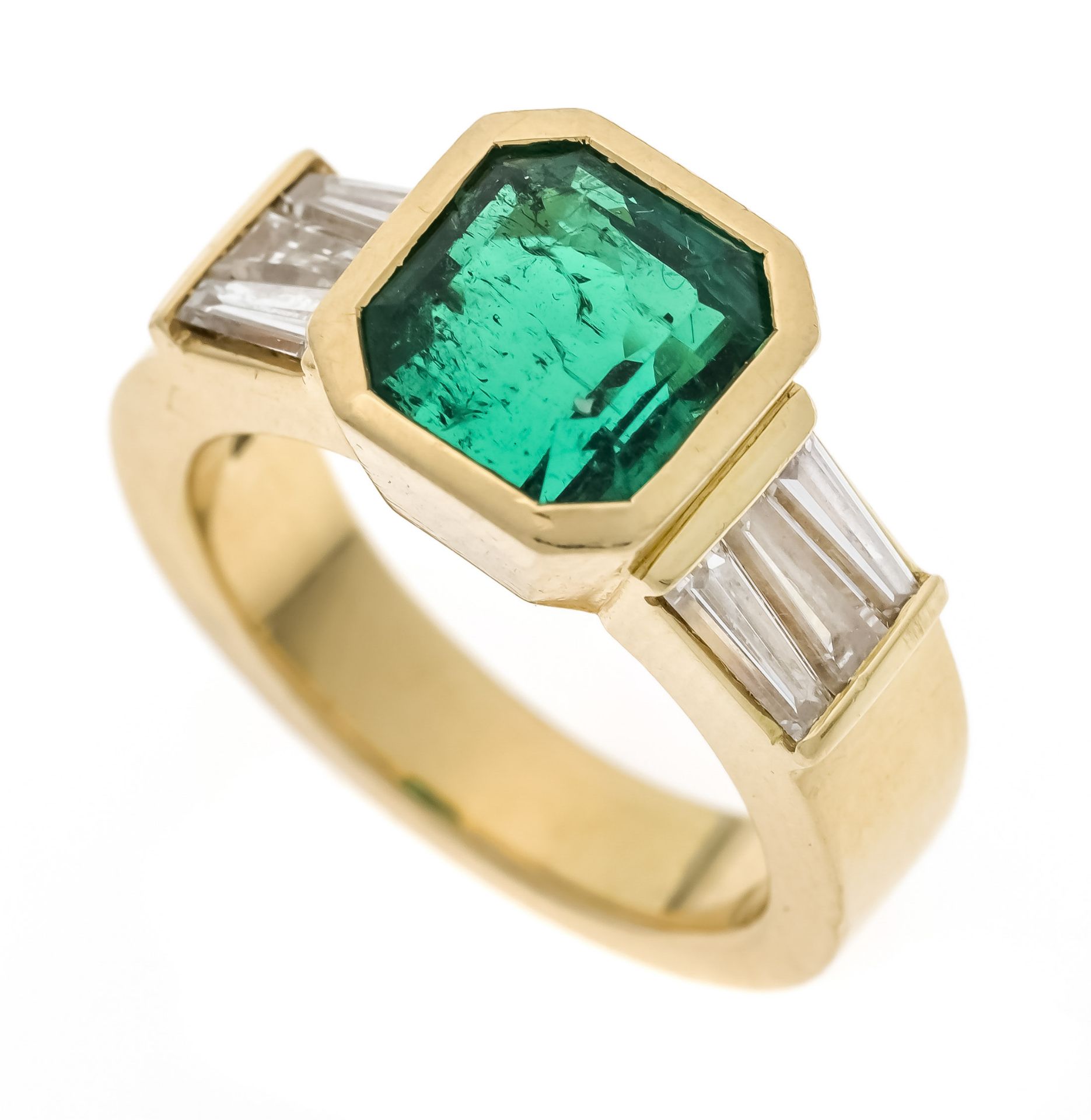 Gübelin emerald ring GG 750/000 with an excellent emerald-cut faceted emerald 2.45 ct in a