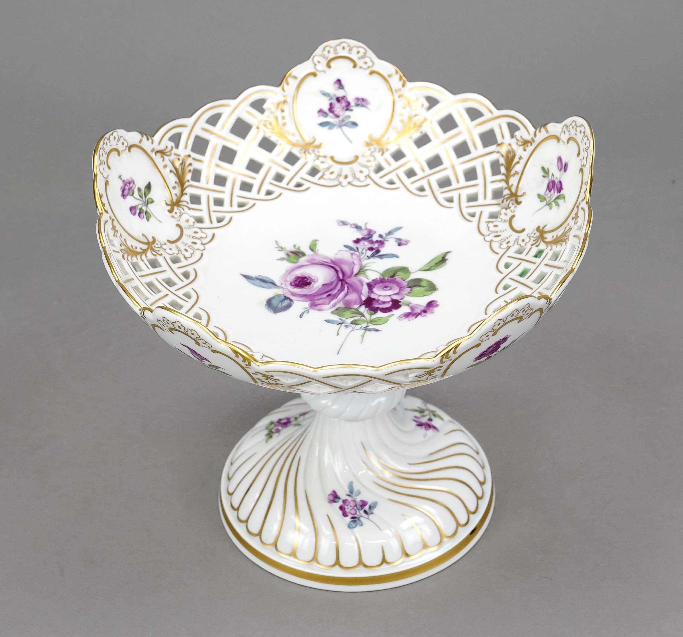 A top bowl, Meissen, mark after 1934, 1st choice, round foot with turned noded shaft, above basket