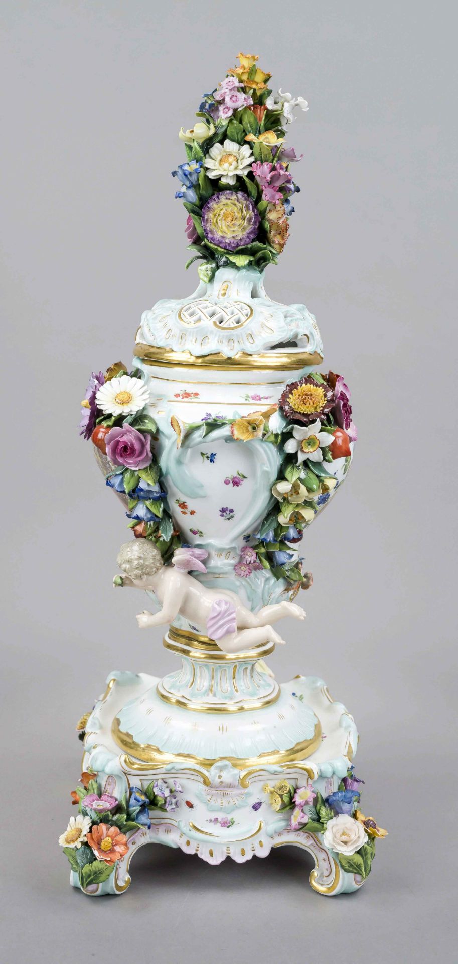 Potpourri lidded vase on pedestal, Meissen, Knauff Schwerter 1850-1924, 1st choice, designed by - Image 3 of 7