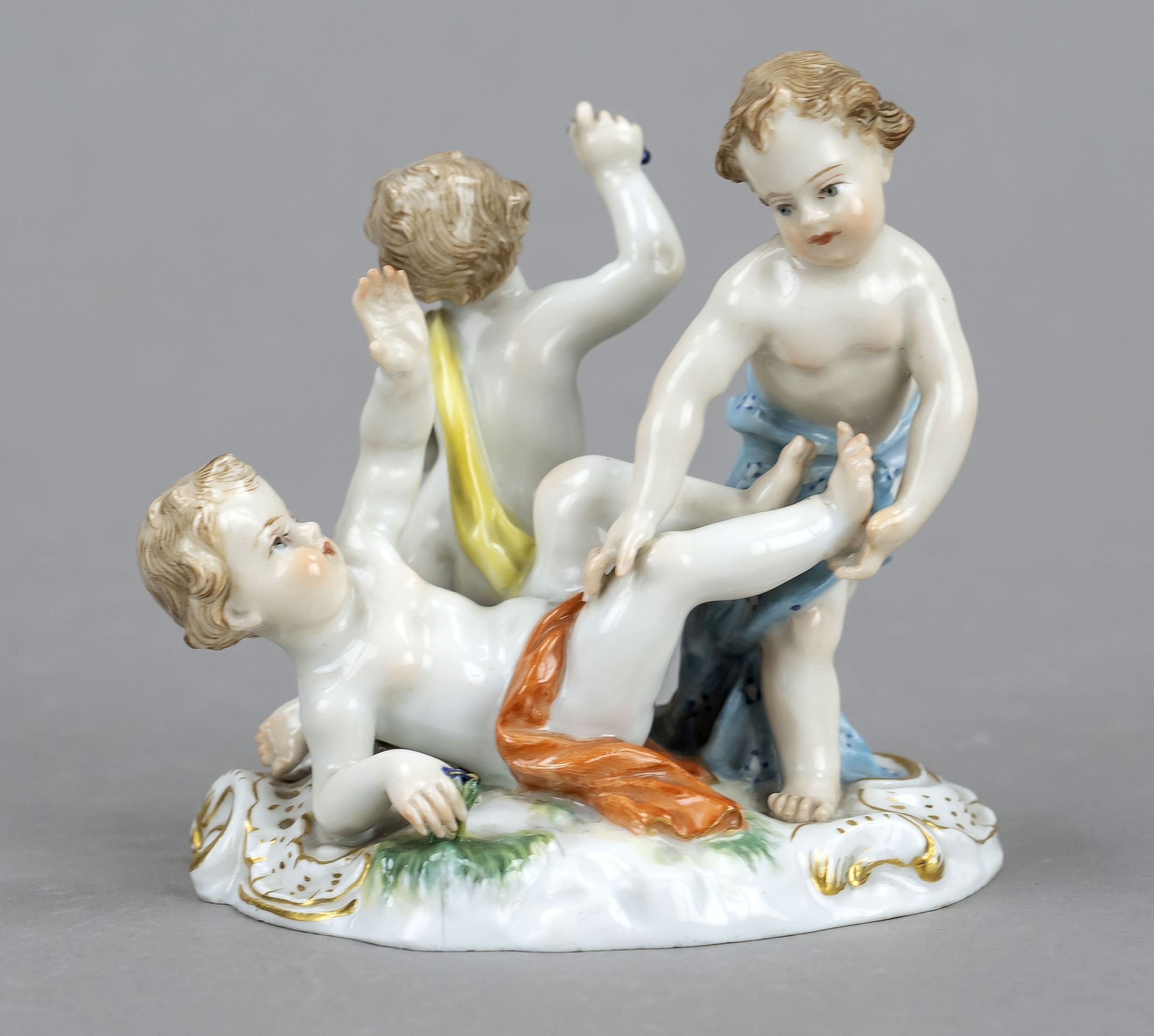 Cupid group, Meissne, Knauff Schwerter 1850-1924, 1st choice, design by Johann Joachim Kaendler,