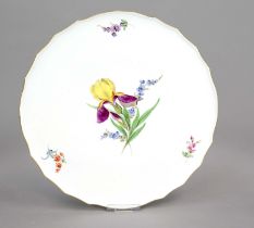 Cake plate, Meissen, mark 1924-1934, 1st choice, shape new cut-out, polychrome flower painting