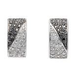 Brilliant stud earrings WG 750/000 with 36 brilliant-cut diamonds, total 0.54 ct W/VS-SI and 36