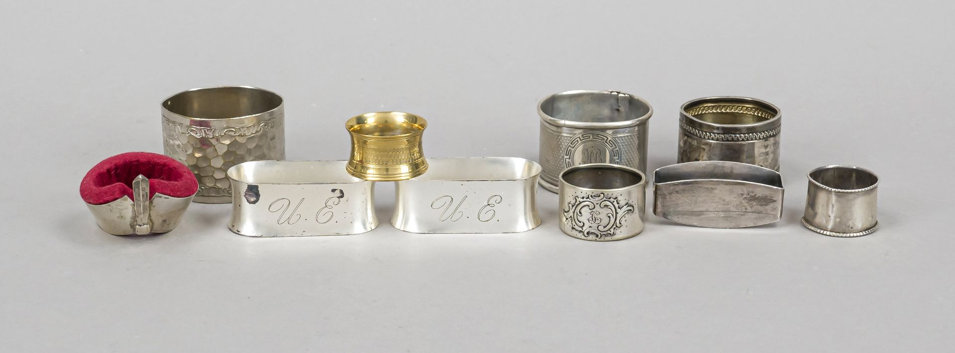 Mixed lot of ten napkin rings, 20th century, various makers, 5x silver, various finenesses, total