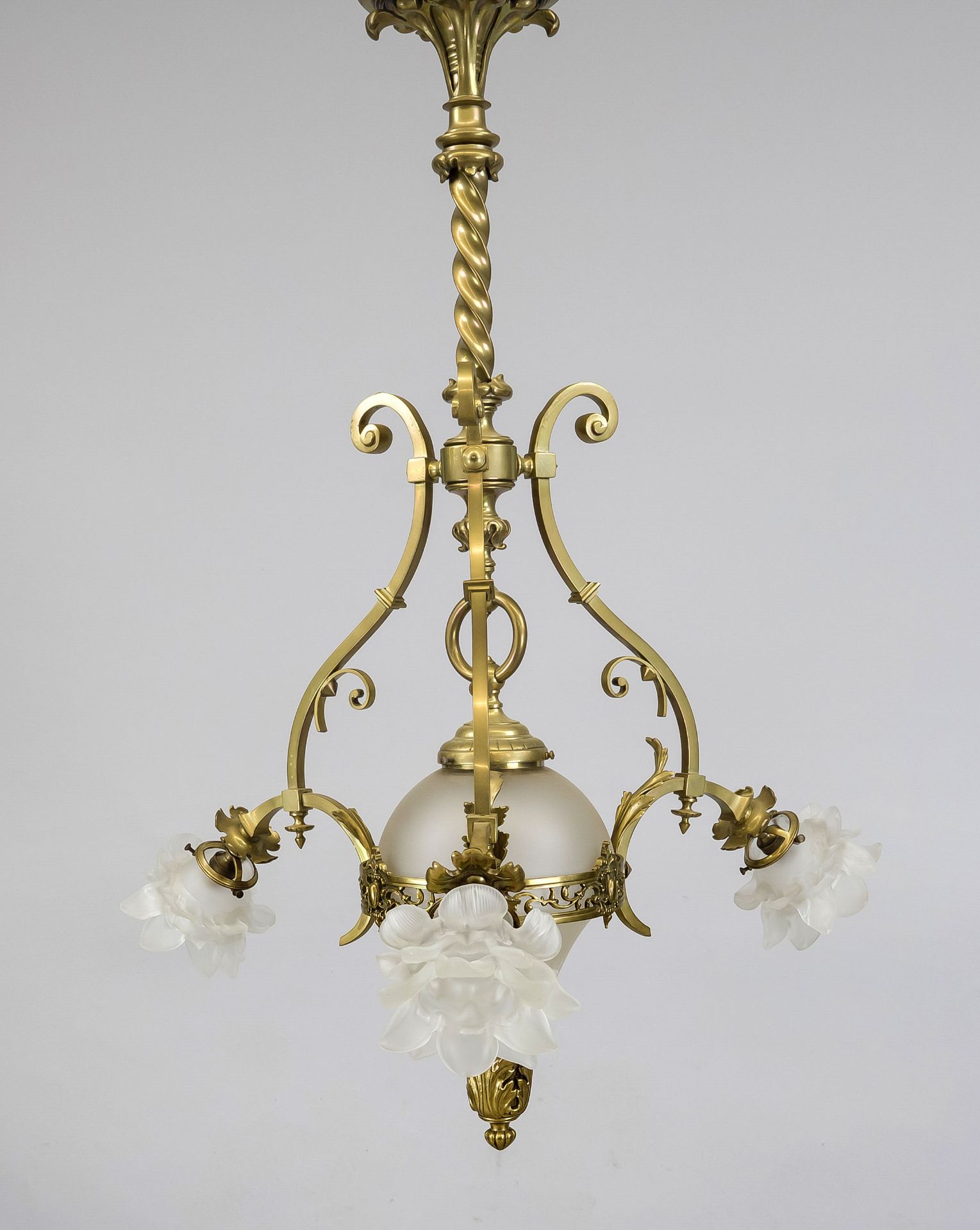 Ceiling lamp, late 19th century Three-pass brass/bronze frame with openwork wreath and partially - Image 2 of 2