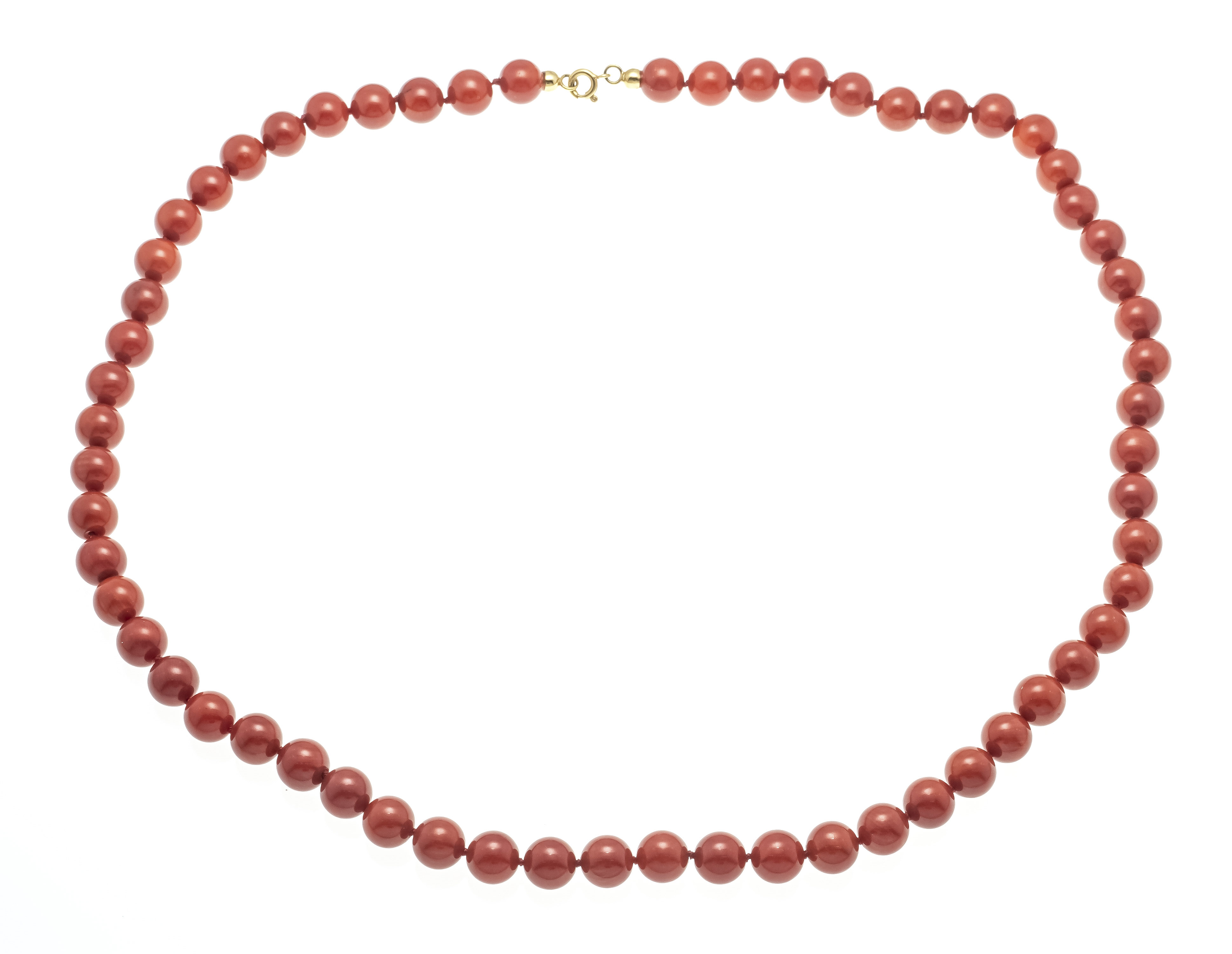 Coral necklace made of 62 fine coral spheres 8.7 mm in a strong, slightly orange-tinged red, with