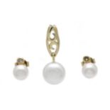 2-piece pearl set ear studs GG 375/000, each with an Akoya pearl 6.5 mm and a faceted white