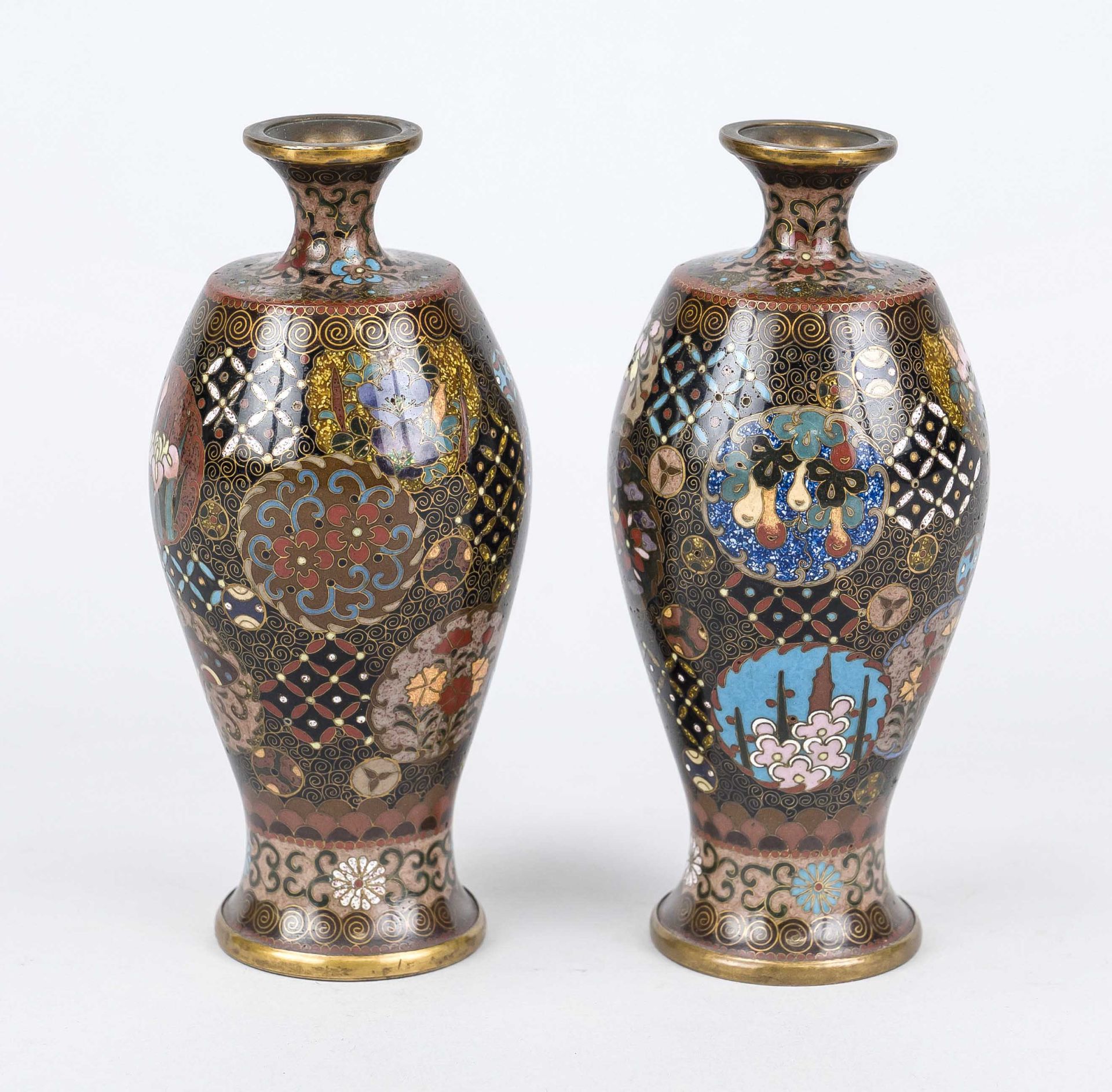 A pair of filigree cloisonné vases, Japan, circa 1900 (Meiji). Shouldered vases with a short, narrow