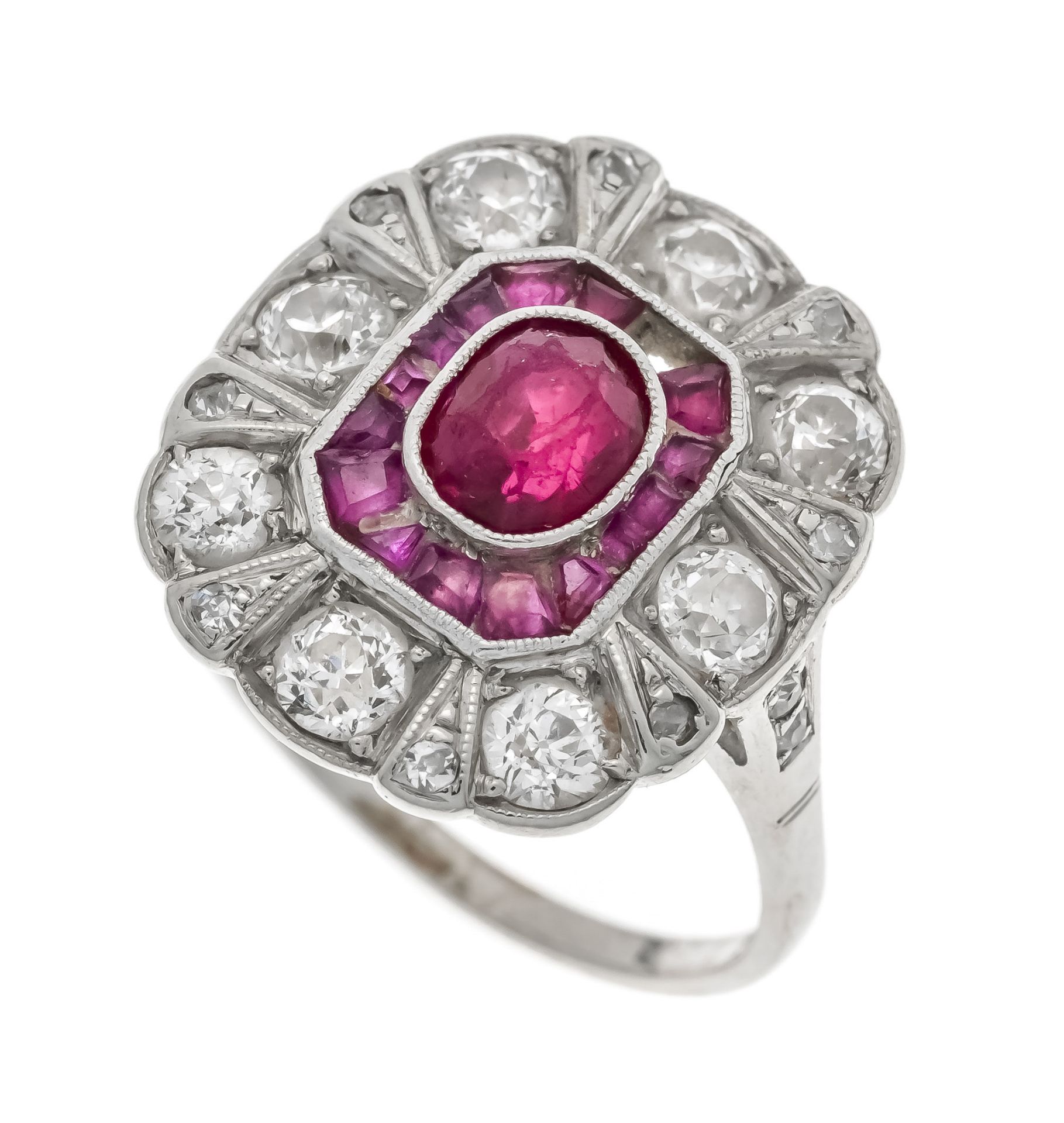 An Art Déco ruby old-cut diamond ring, WG 585/000, with an oval faceted ruby 5.5 x 4.1 mm and 16