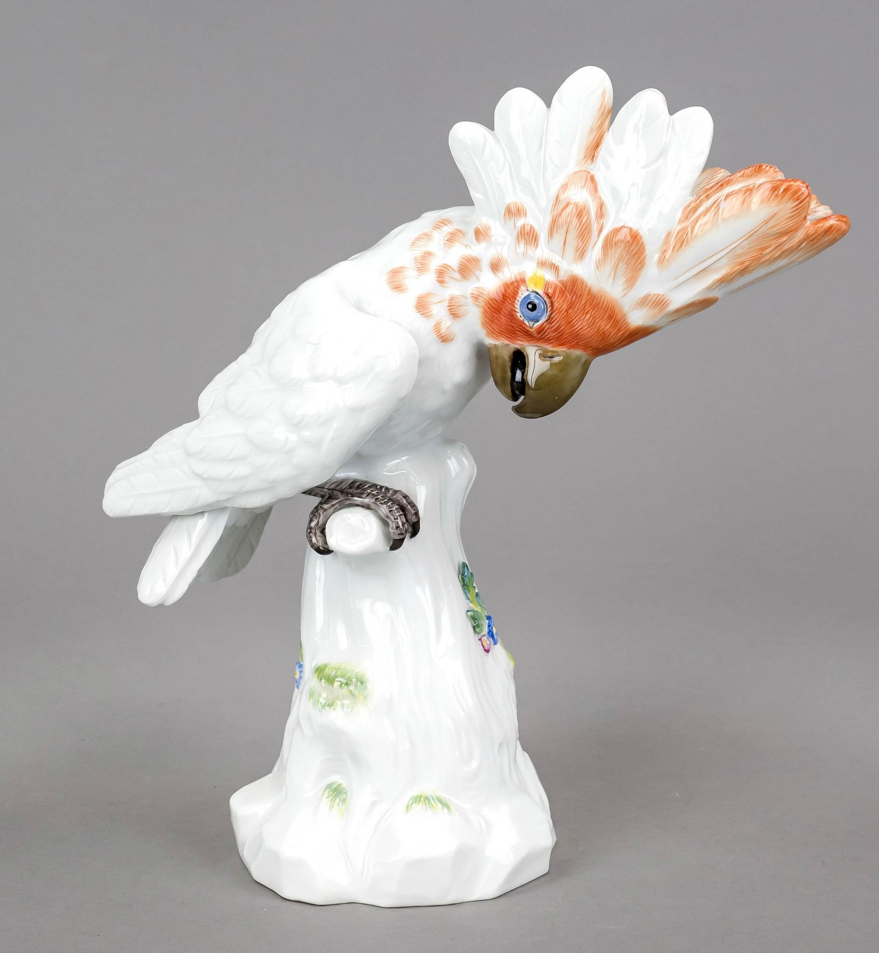 Cockatoo on a tree trunk, Meissen, after 1973, 2nd choice, design Johann Friedrich Eberlein 1737,