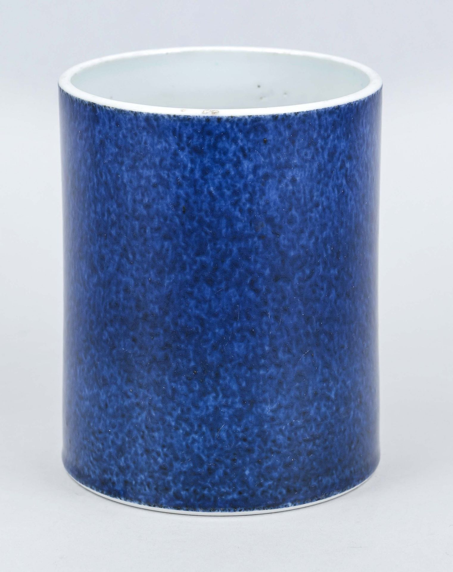 Monochrome brush cup, China probably Qing. Cylindrical form with so-called ''Powder Blue'' glaze, h.