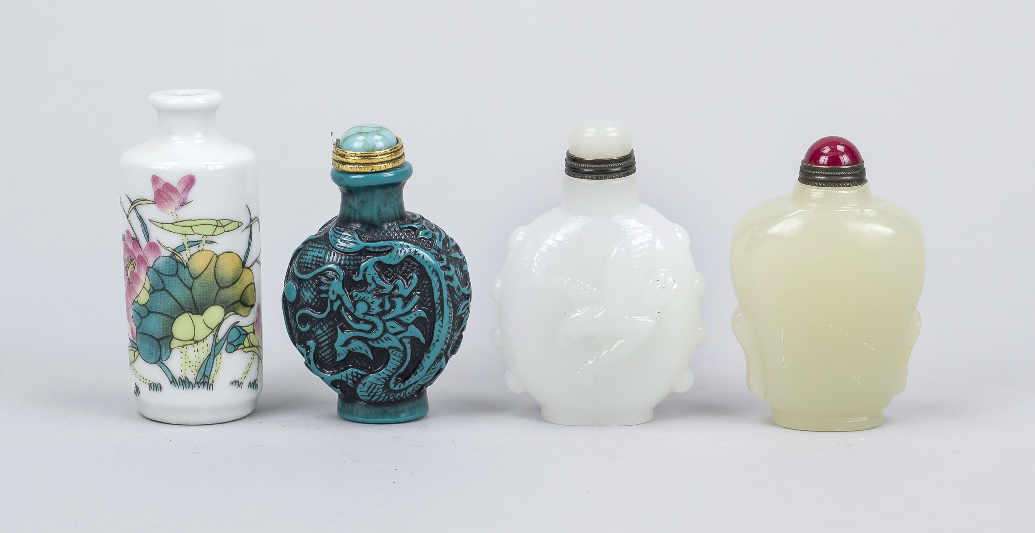 4 snuff bottles, China 20th century, various materials and shapes, 1 x without spoon, h. up to 7 cm