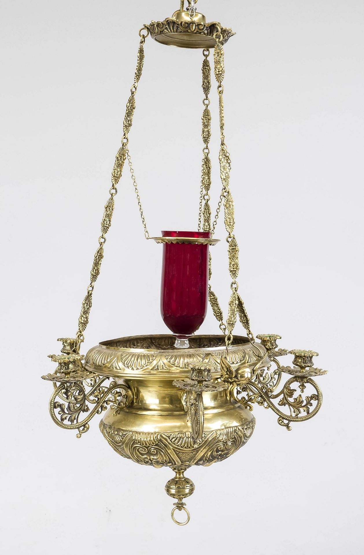 Ceiling chandelier, late 19th century, brass. Ornamented with 6 candlesticks with vase sleeves.