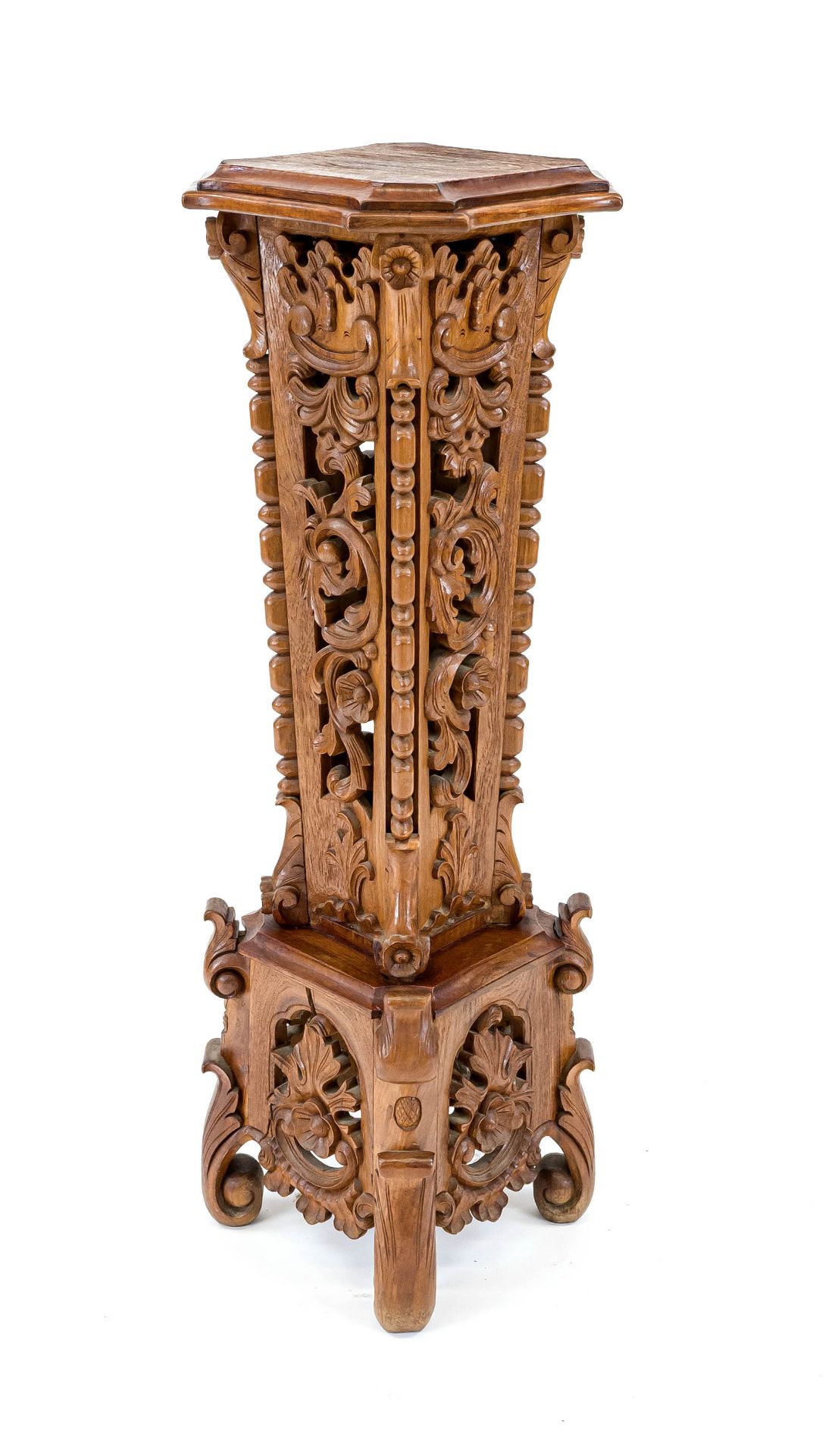 Palm pedestal, 20th century, walnut, richly florally carved, 104 x 31 x 31 cm