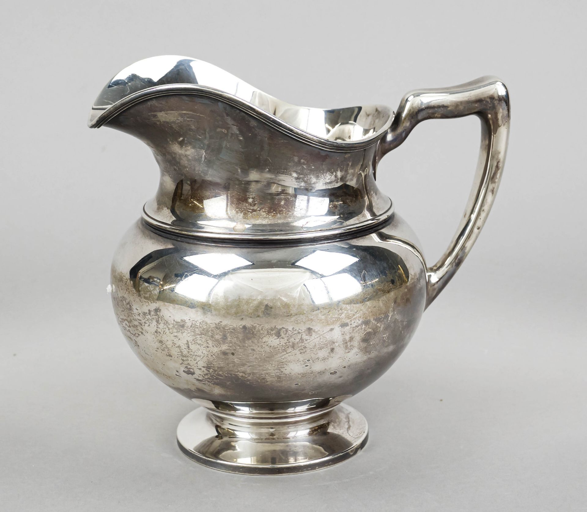 Large jug, USA, 20th century, maker's mark A.K. Co., sterling silver 925/000, round base, smooth