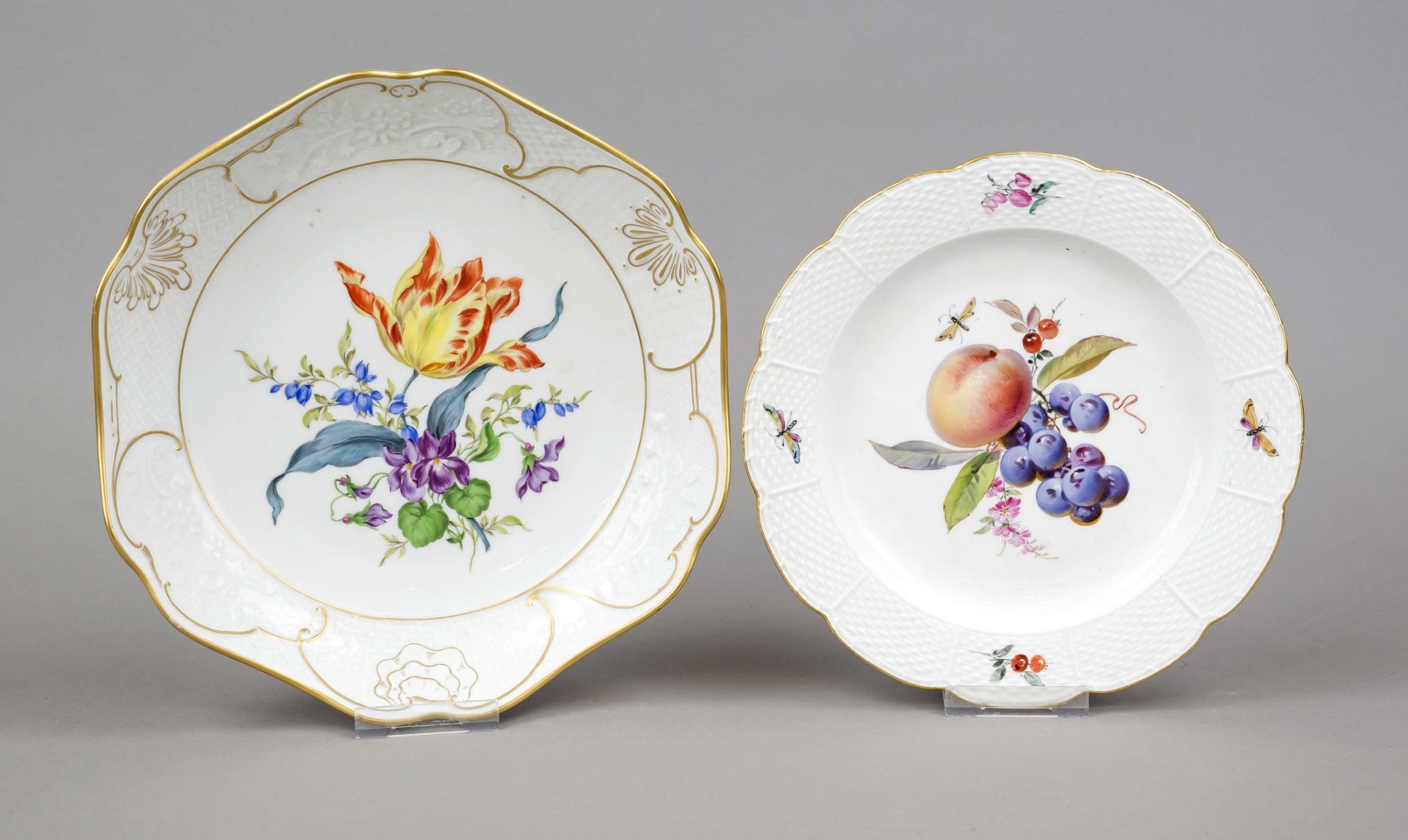 A fruit plate and bowl, Meissen, 1x pommel swords 1850-1924, 1st century, 1x mark after 1934,