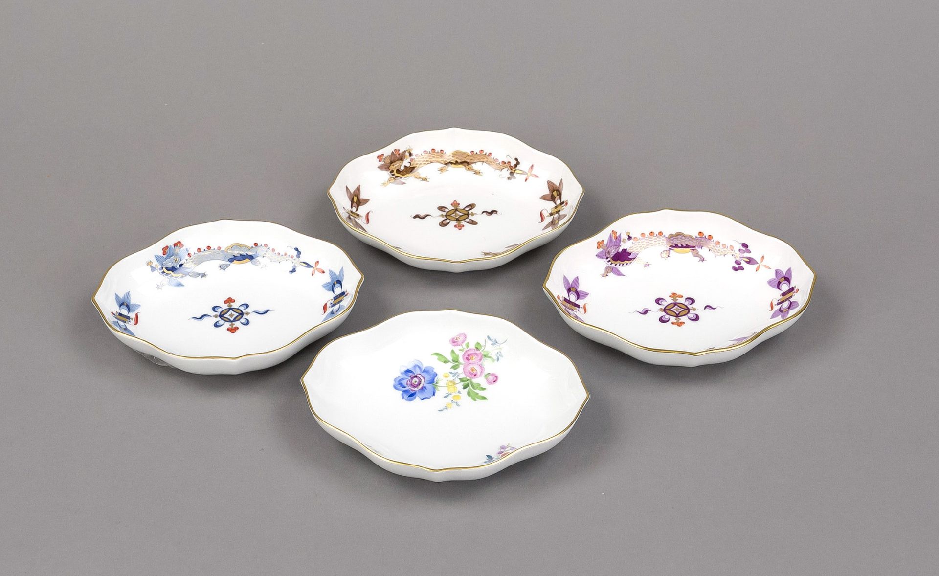 Four small bowls, Meissen, 20th century, mostly 1st choice, oval shape with beveled rim, 3x court