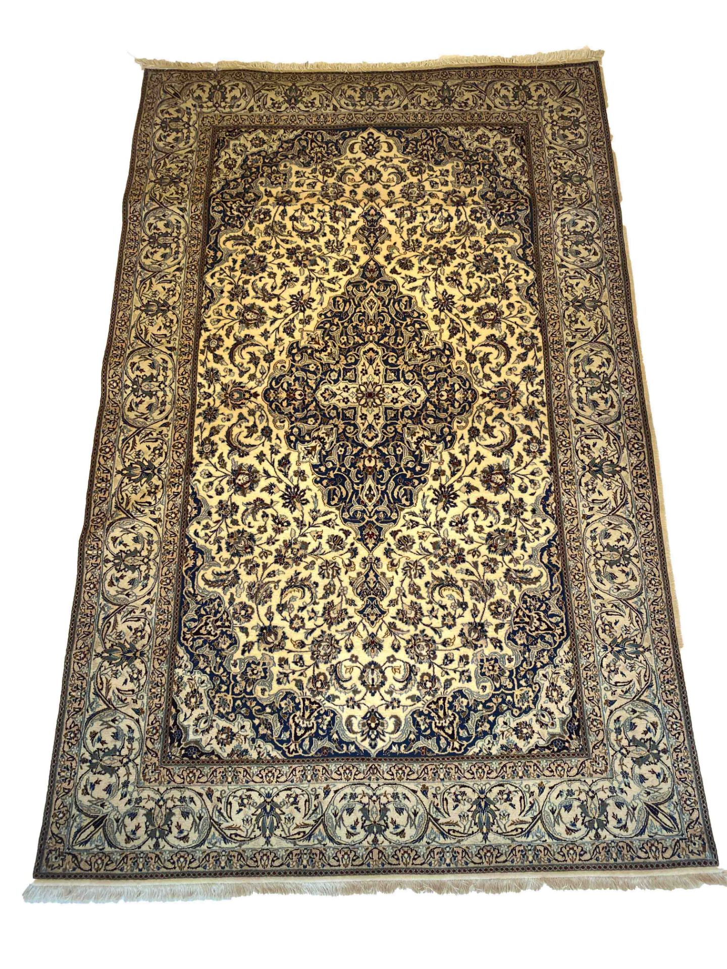 Carpet, Nain, wool and silk, good condition, 248 x 167 cm - The carpet can only be viewed and