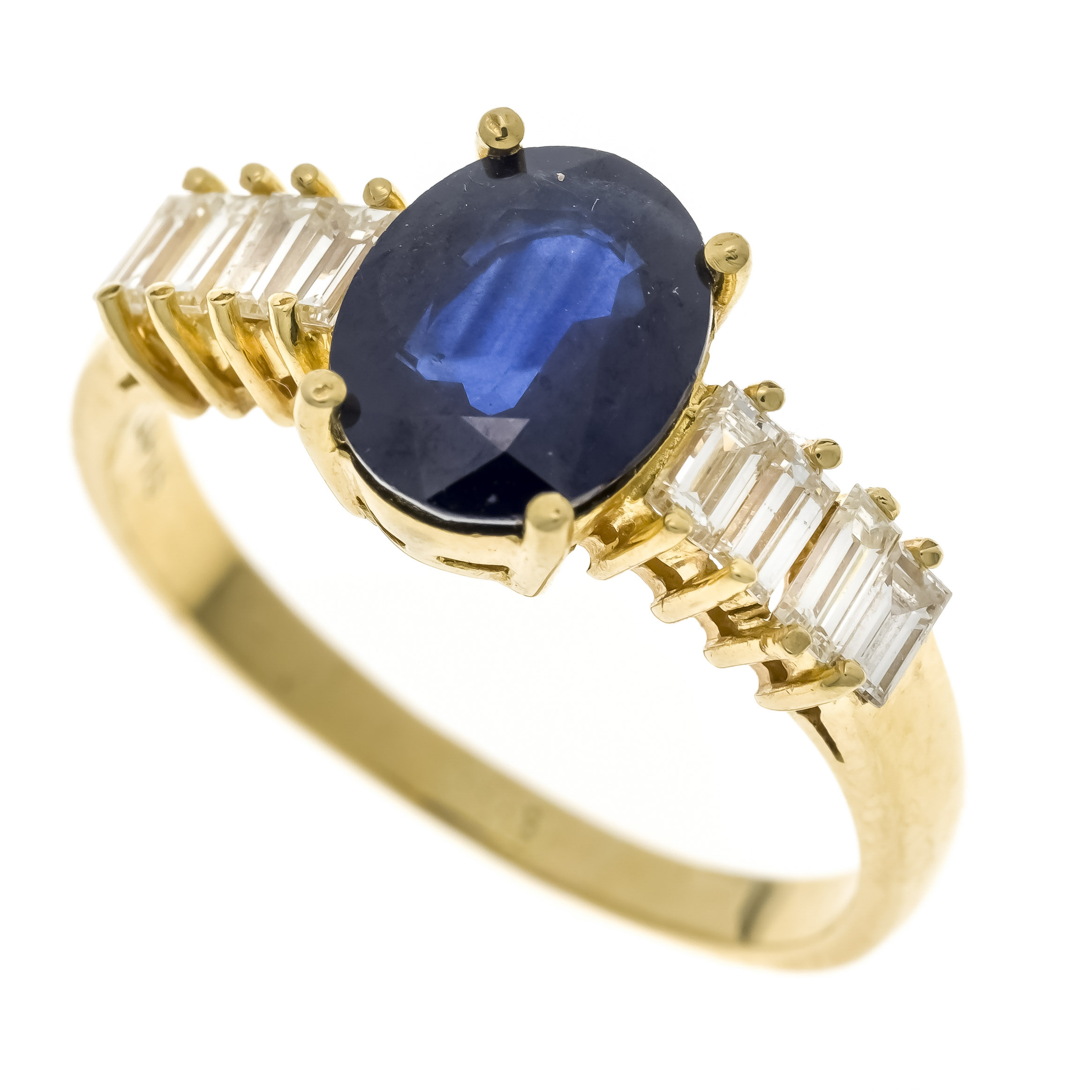 Sapphire-diamond ring GG 750/000 with an oval faceted sapphire 2.5 ct blue, translucent, color