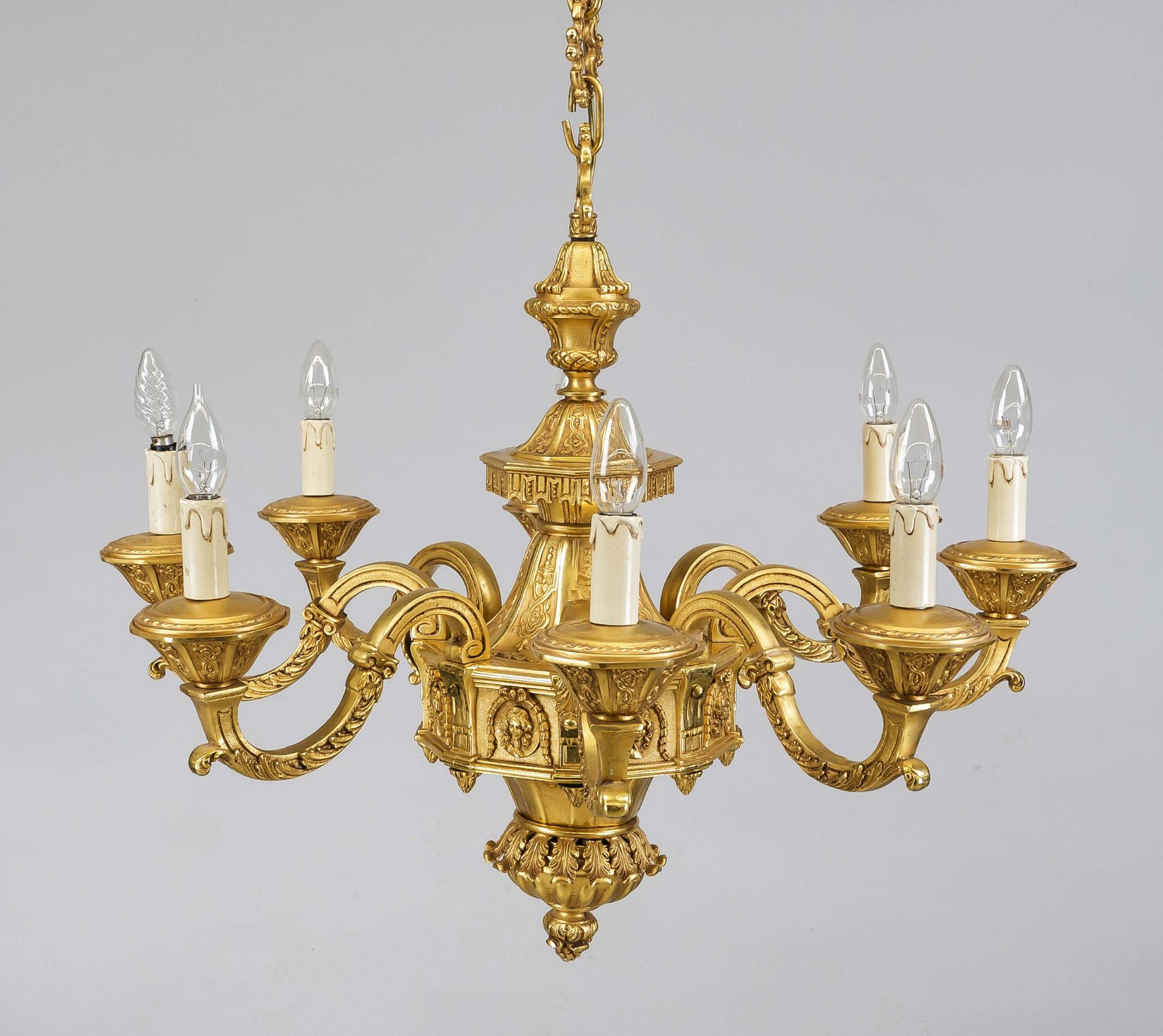 Magnificent ceiling lamp, 20th century, bronze. Octagonal console, ornamented. 8 chandelier arms