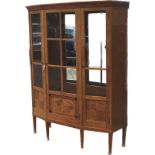 Glass cabinet in Biedermeier style around 1900/1910, mirrored back wall, 170 x 140 x 45 cm - The