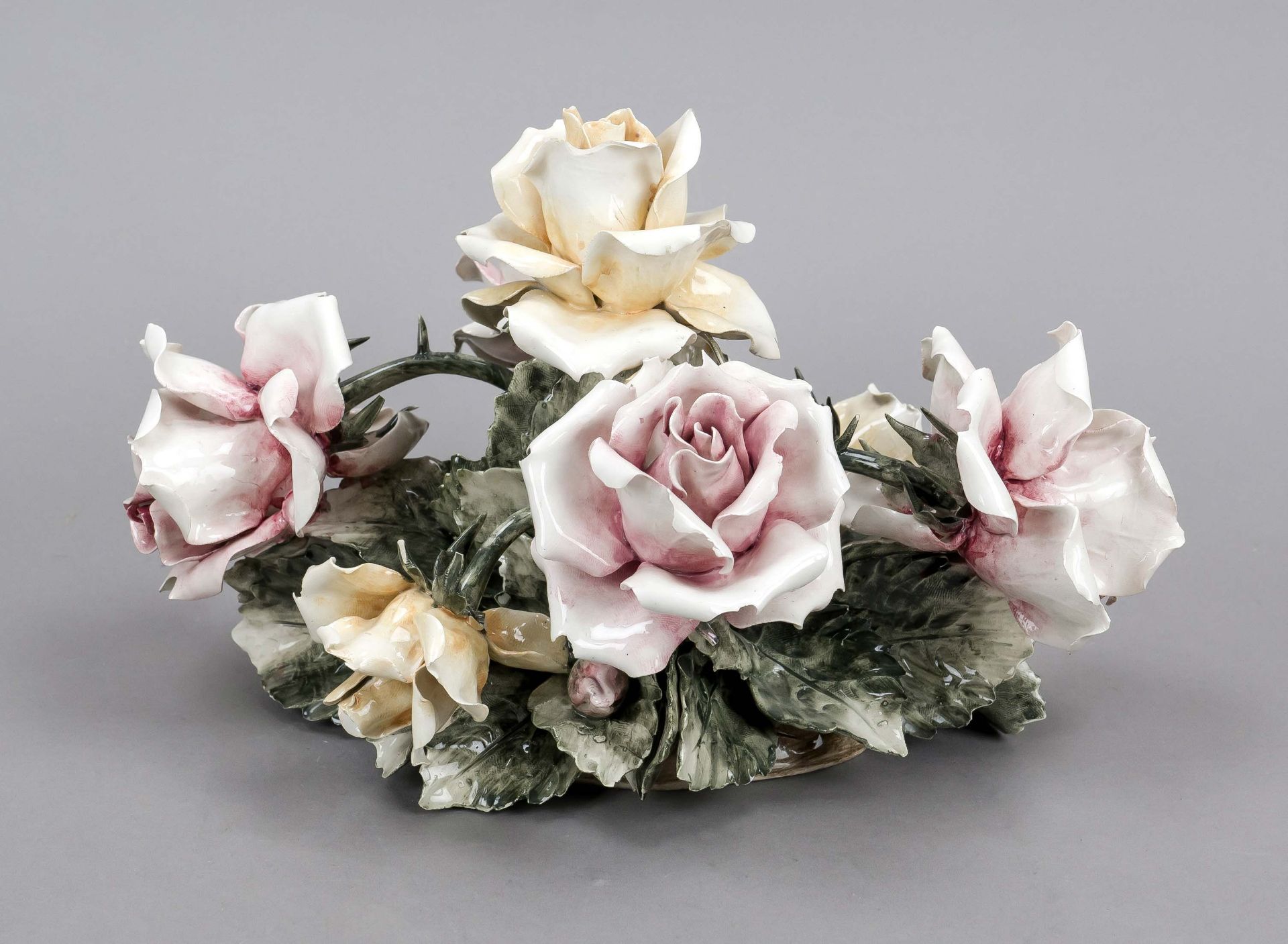 Table decoration in the form of a lavish bouquet of roses, Floranz, Italy, 20th century, ceramic,