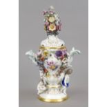 Potpourri with cupids, Meissen, Knauf Schwerter, mark 1850-1924, 1st choice, designed by Johann