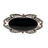 Onyx marcasite brooch silver 925/000 with an oval onyx plate 46 x 22 mm, marcasites, one stone