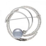 Pearl brooch WG 585/000 with a dark gray Tahitian pearl 9 mm, l. 31 mm, 3.9 g