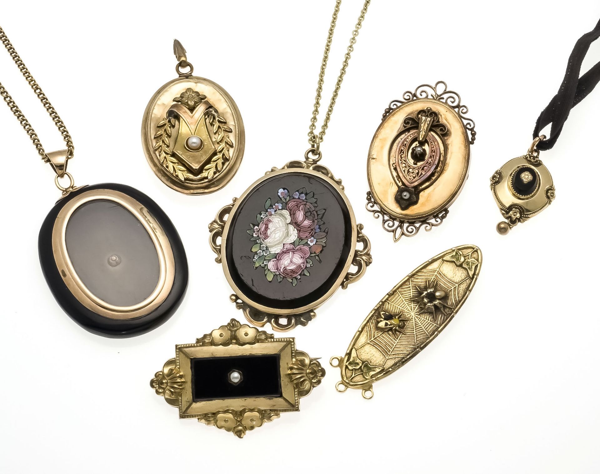 Mixed lot of 7 pieces of Biedermeier jewelry, gold-plated, foam gold, with oriental pearls,