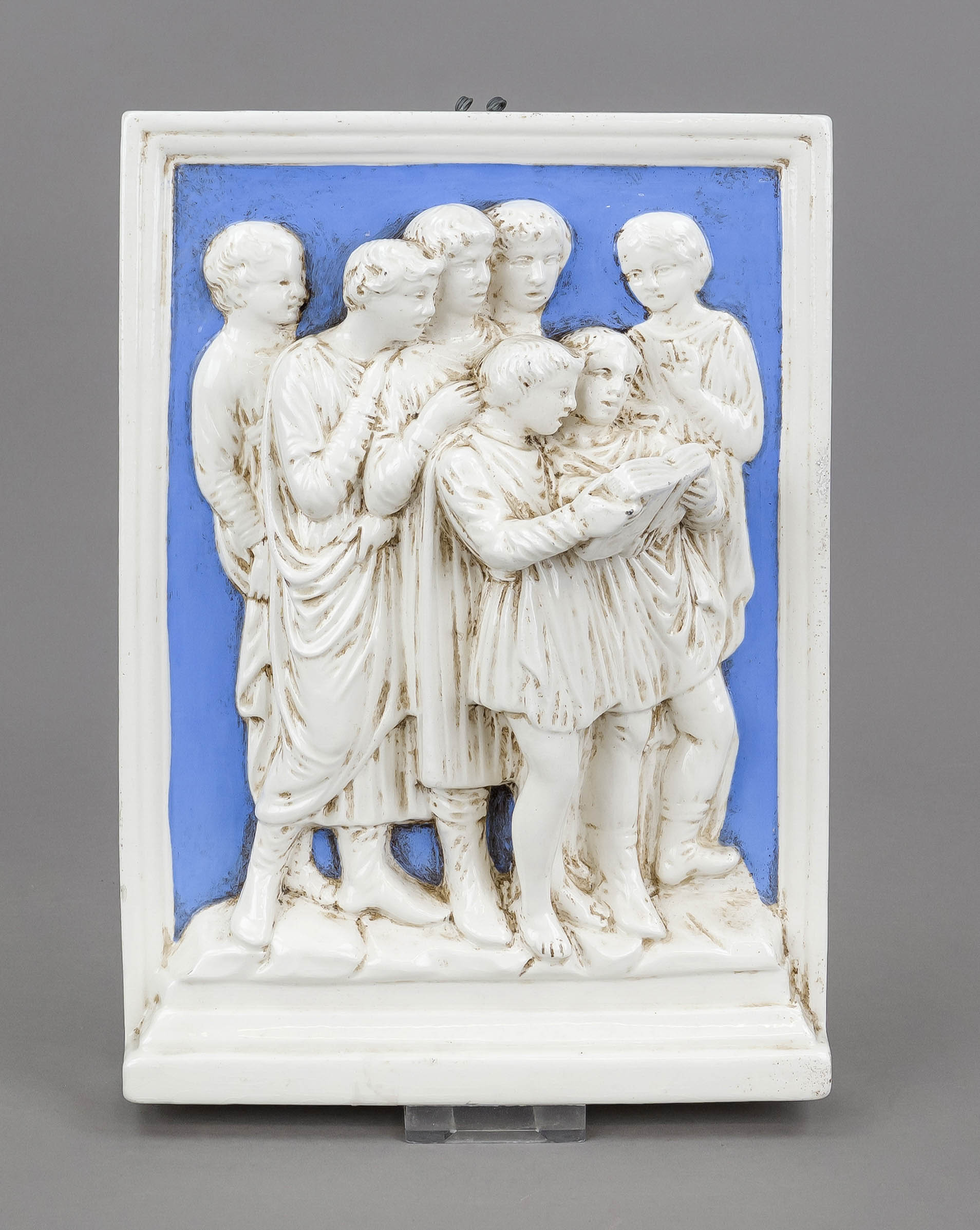 Ceramic tile, ''Singing boys'', w. Italy, 19th / 20th century, Majolica glazed white and blue, group