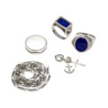 5-piece silver set with 2 lapis lazuli discs, 3 rings RG 64 and 2 x 62, pendant ''Love, Faith,