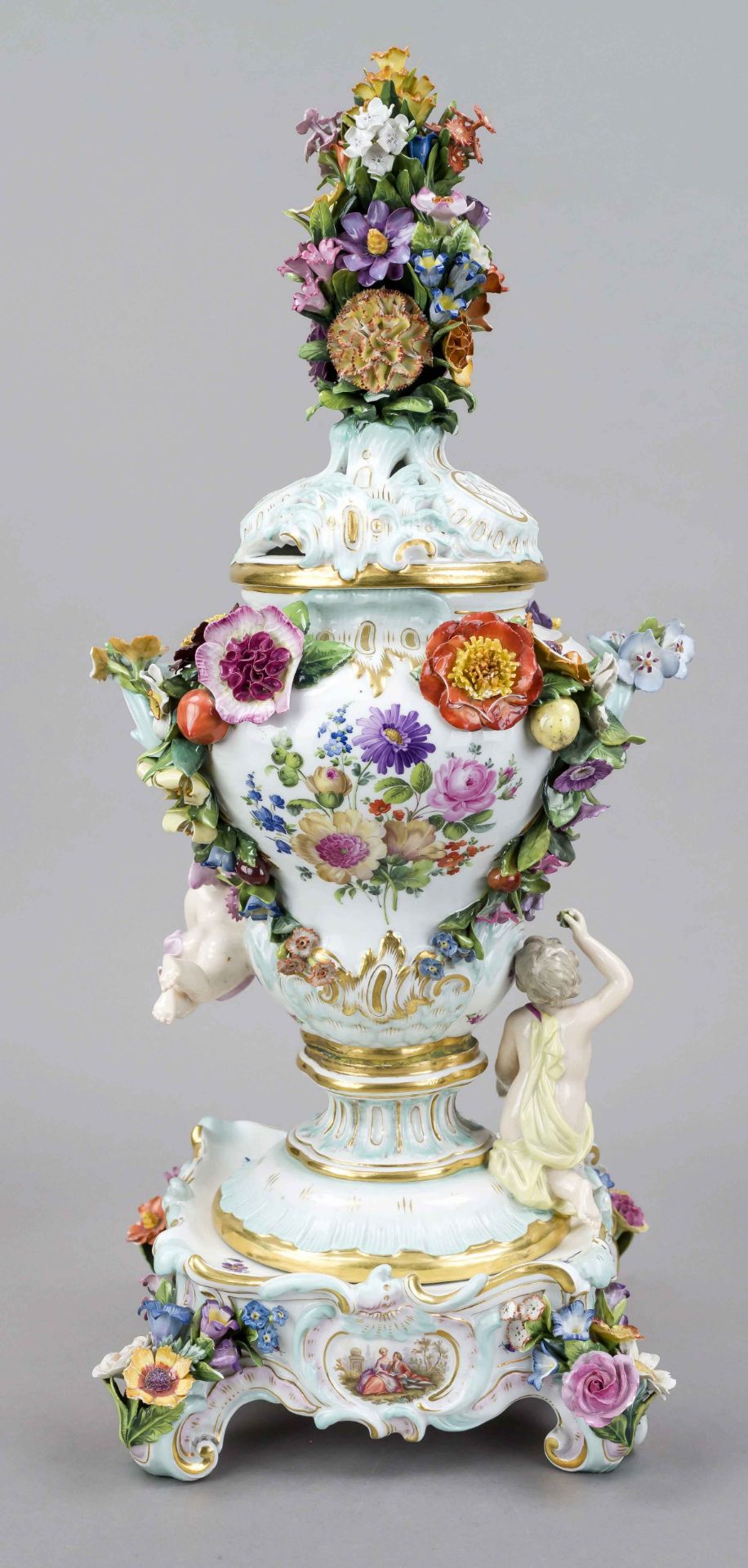 Potpourri lidded vase on pedestal, Meissen, Knauff Schwerter 1850-1924, 1st choice, designed by - Image 4 of 7