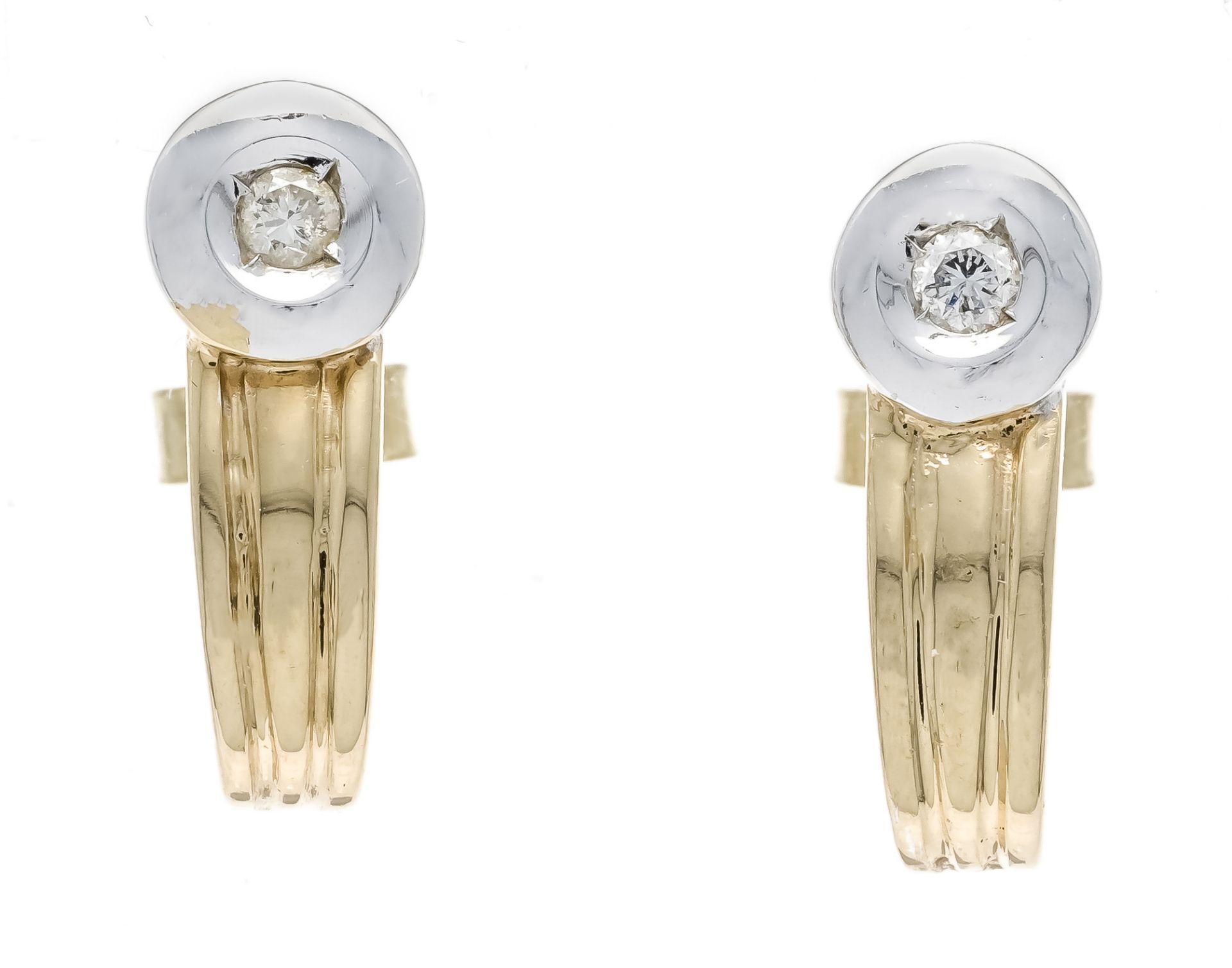 Brilliant stud earrings GG/WG 585/000 with 2 brilliant-cut diamonds, total 0.06 ct W/PI, l. 16 mm,