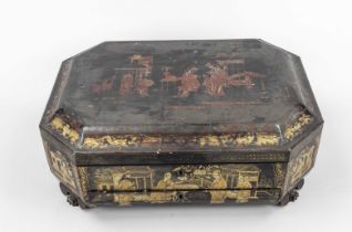 Large sewing box Canton lacquer, South China, Qing dynasty (1644-1911), 19th century, 8-sided wooden