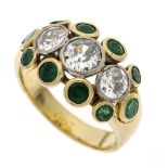 Old-cut diamond emerald ring GG/WG 750/000 with 3 old-cut diamonds, totaling 1.60 ct slightly tinted