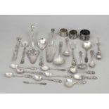 Mixed lot of 22 pieces of cutlery, German, 20th century, various makers, silver of different