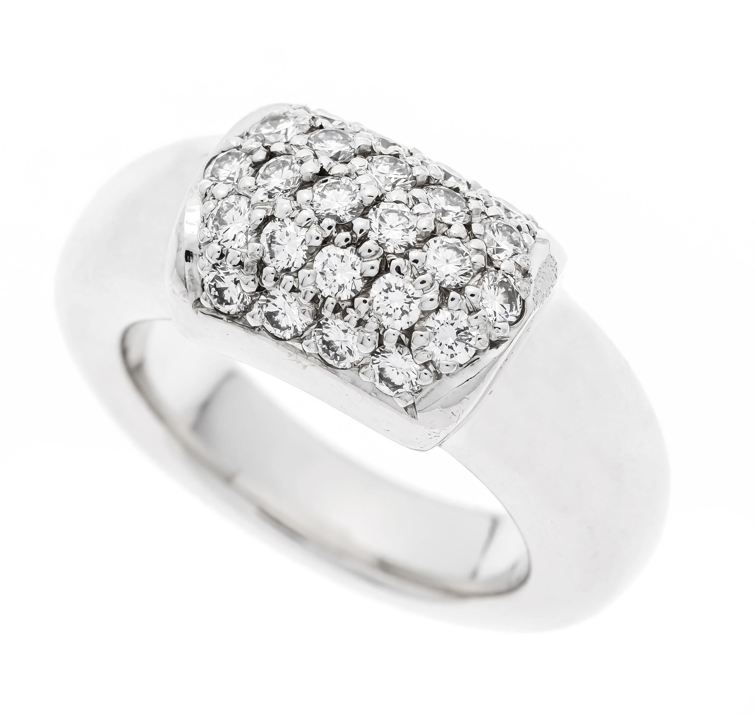 Brilliant ring WG 750/000 with 24 pavé-set brilliant-cut diamonds, total 0.84 ct TW-W/VVS-VS, RG 54,
