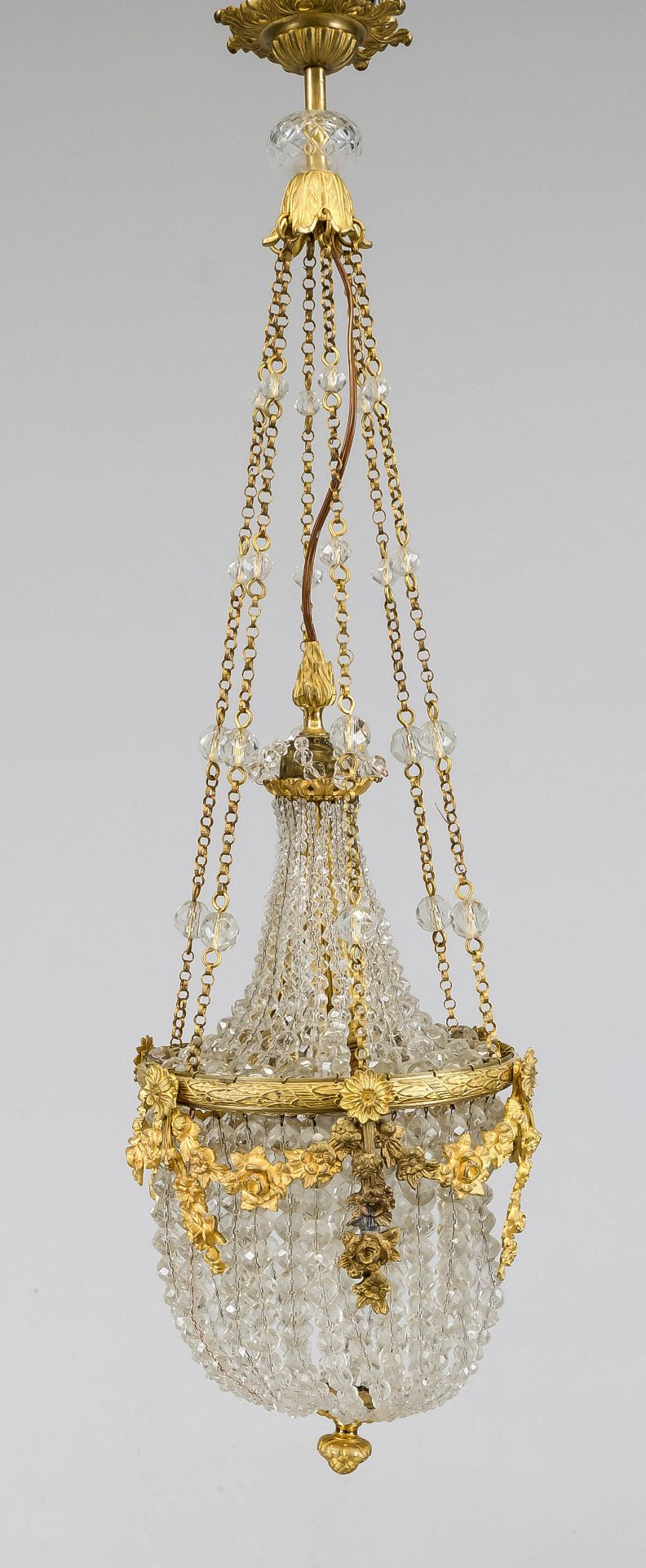 Ceiling lamp, late 19th century Ornamented and gilded wreath with garland on 6 decorative chains