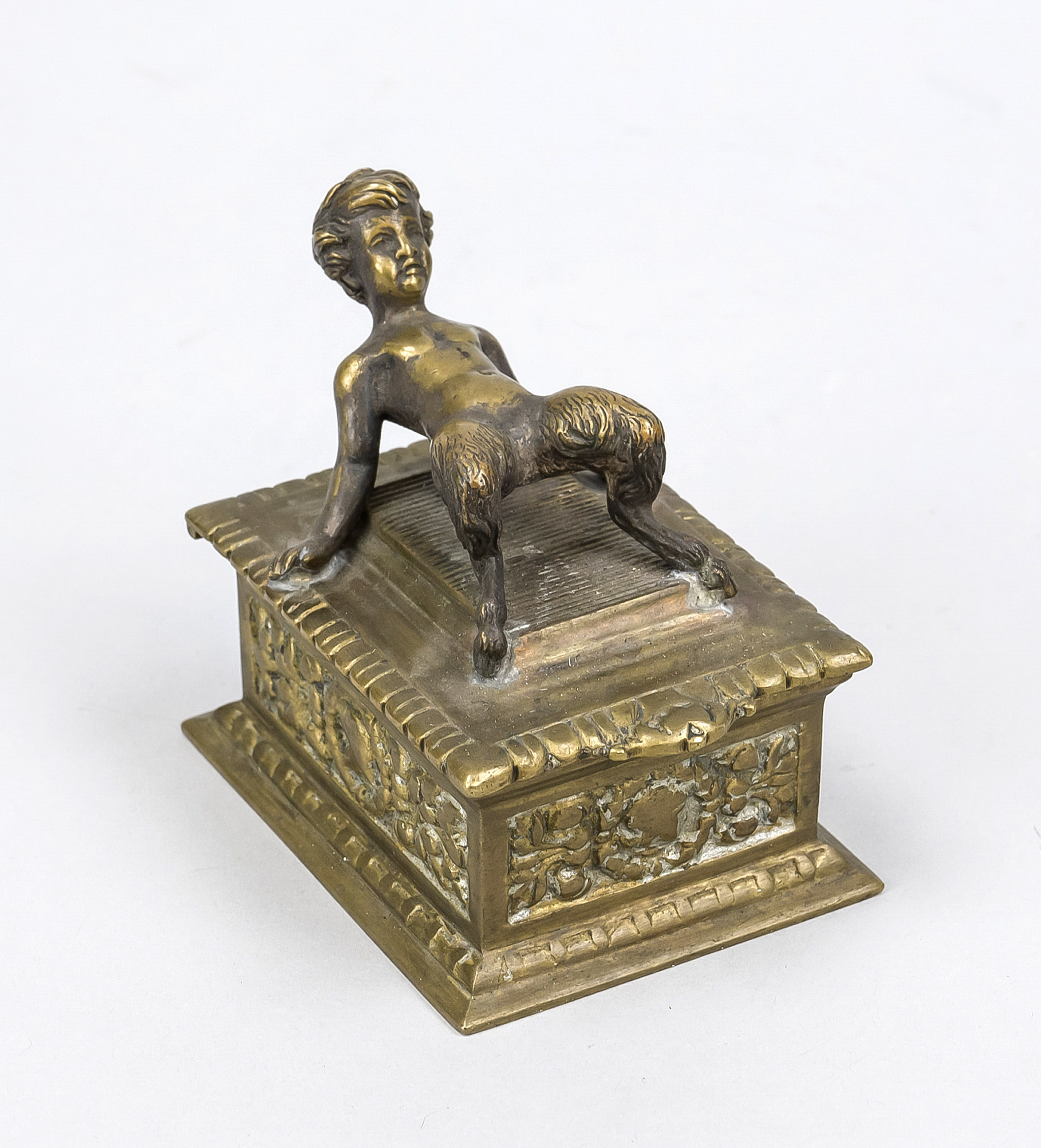 Table match holder in Renaissance style, 2nd half 19th century, bronze. Rectangular body with