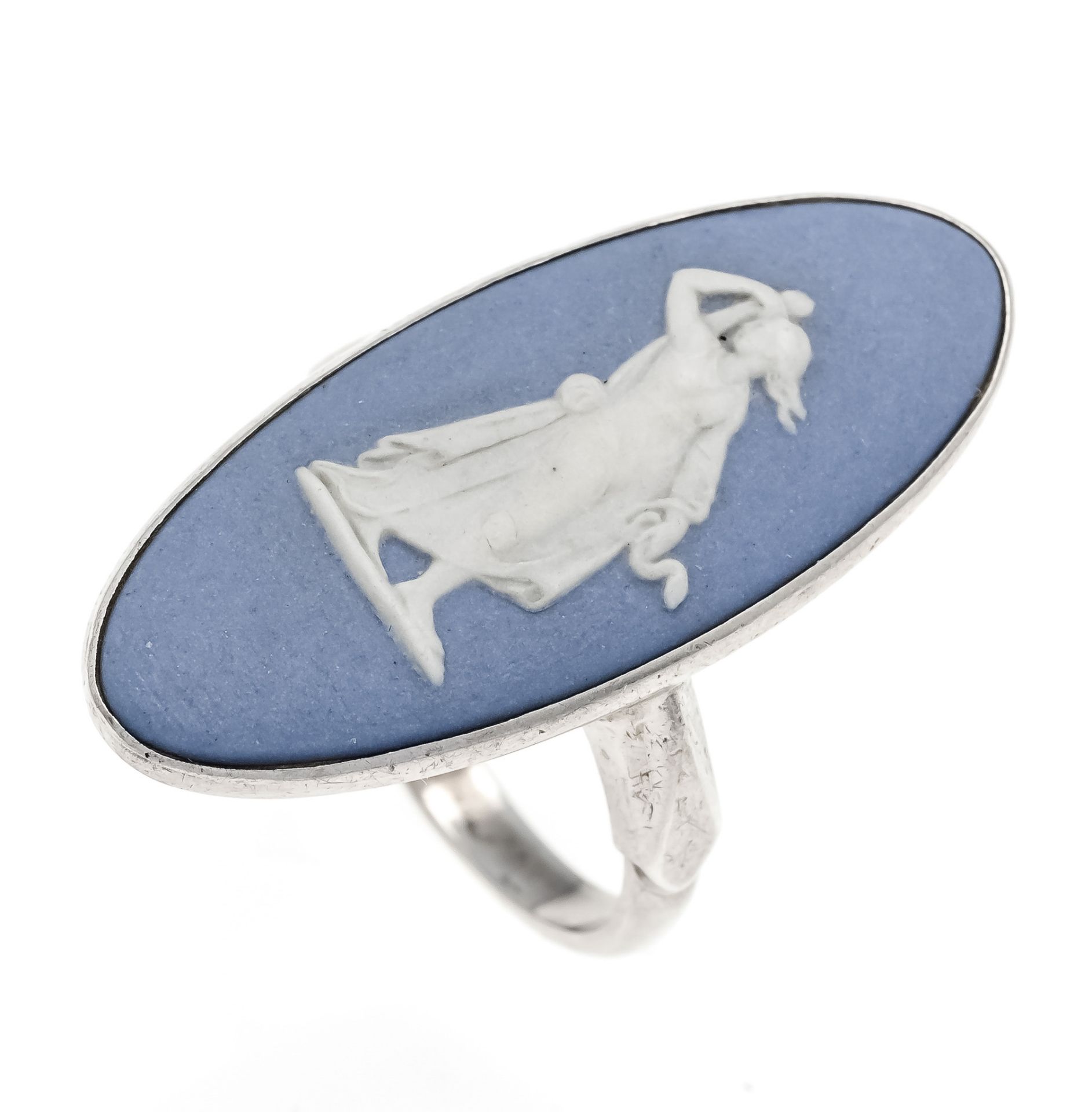 Wedgwood ring silver 834/000 with an oval Wedgwood plate with a mythological motif in the shape of a