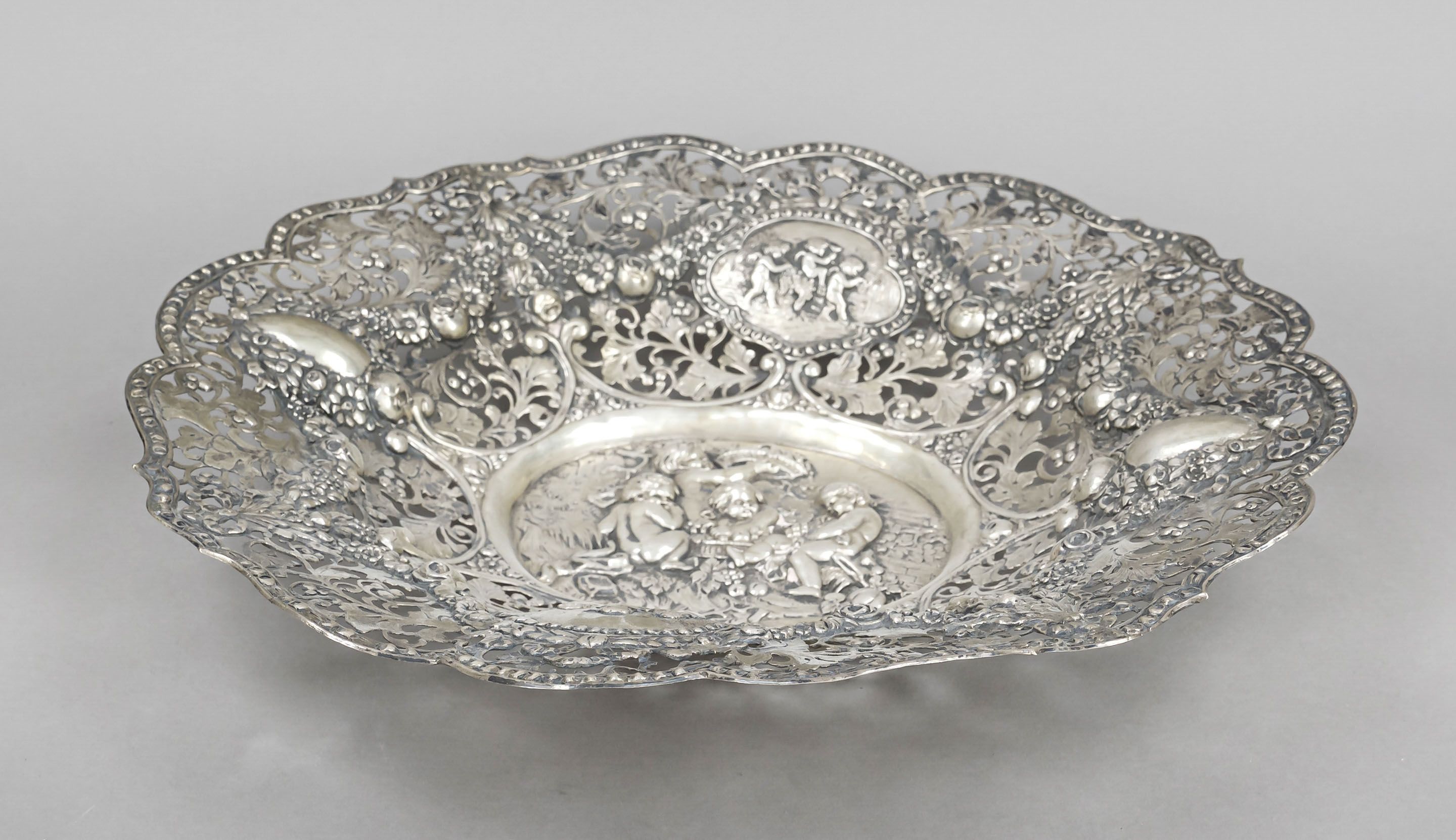 A very large oval openwork basket, German, 20th century, probably Hanau, silver 800/000, of curved - Image 2 of 2