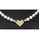 Akoya pearl and diamond necklace with Fa. Langer magnetic clasp GG 585/000 and diamond centerpiece